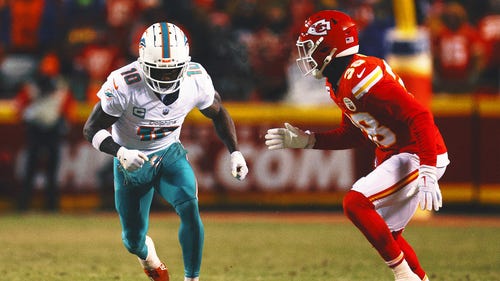 NFL Trending Image: Tyreek Hill reveals Mike McDaniel called him out following playoff loss to Chiefs